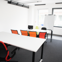 Digital Marketing Office Konferenzraum, keine Menschen